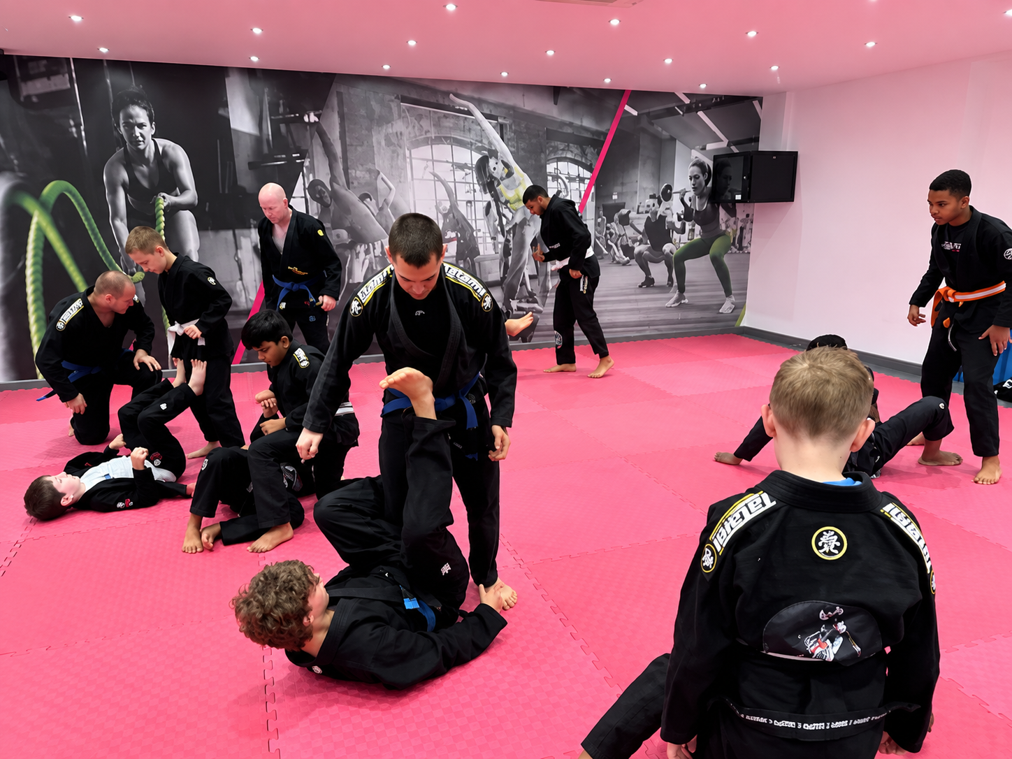 BJJ students training on the mats at Don Grace Jiu Jitsu, Lincoln